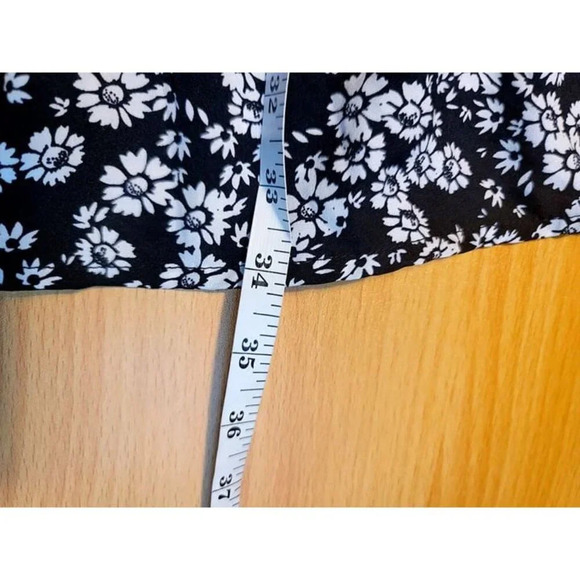 Dizzy Lizzy Dress M Black Floral Whimsigoth Keyhole Smocked Puff Sleeves Boho - Picture 10 of 10